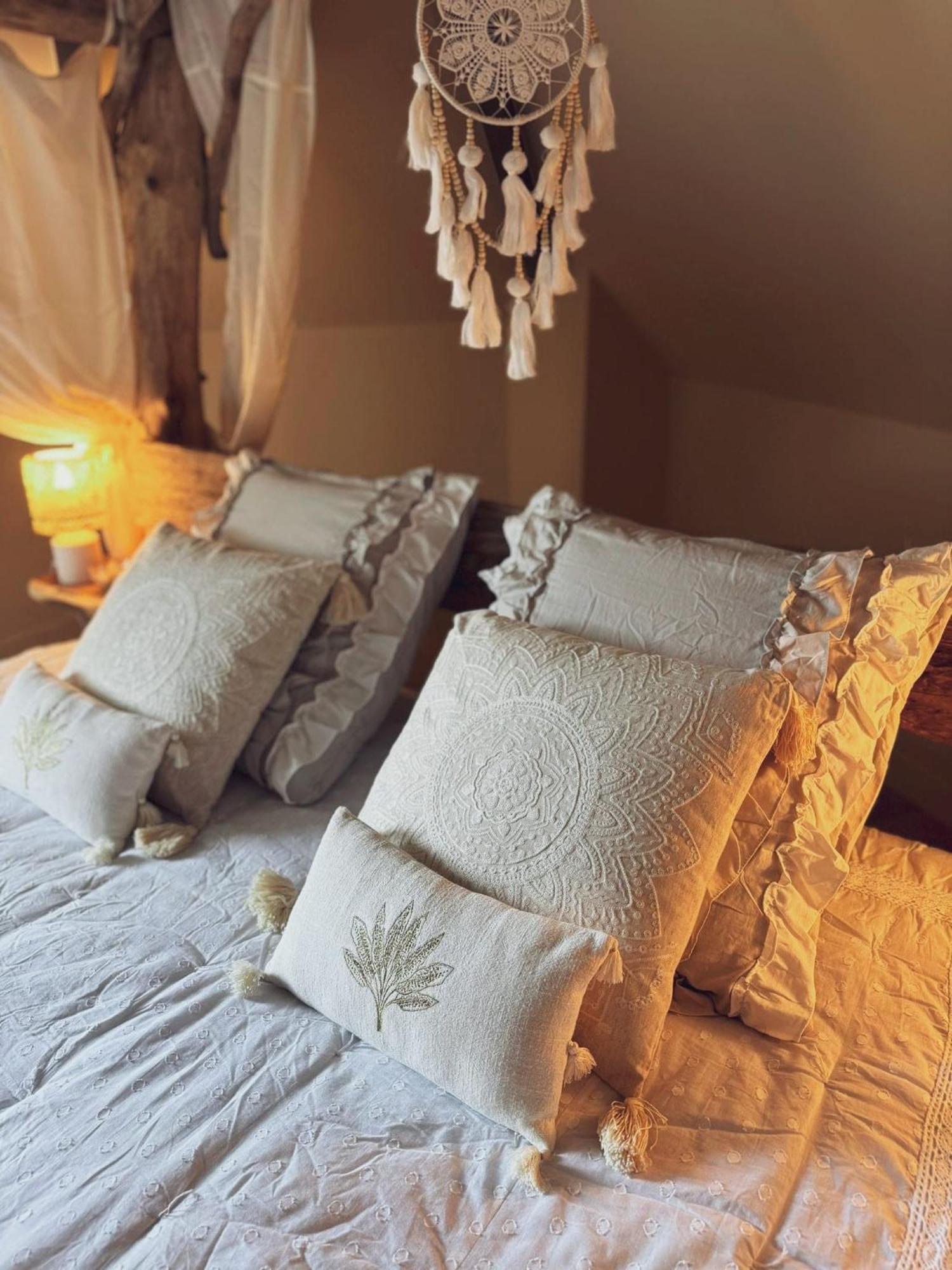 Duplex Safari Jusqu'a 4 Personnes, Spa, Cinema Et Lit Sous Les Arbres, Day Use, 10 Min Centre Appartement