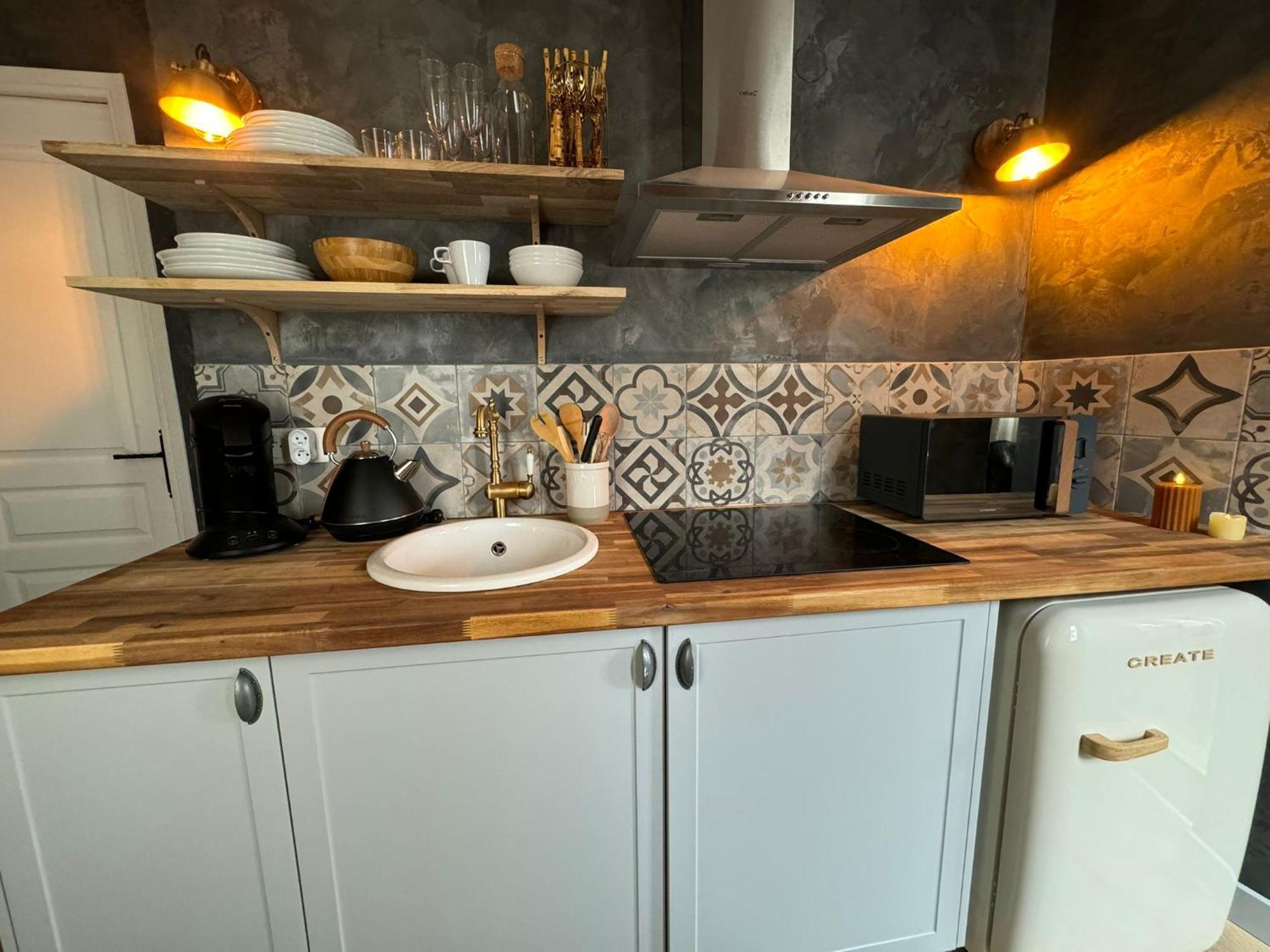 Duplex Safari Jusqu'a 4 Personnes, Spa, Cinema Et Lit Sous Les Arbres, Day Use, 10 Min Centre Appartement *